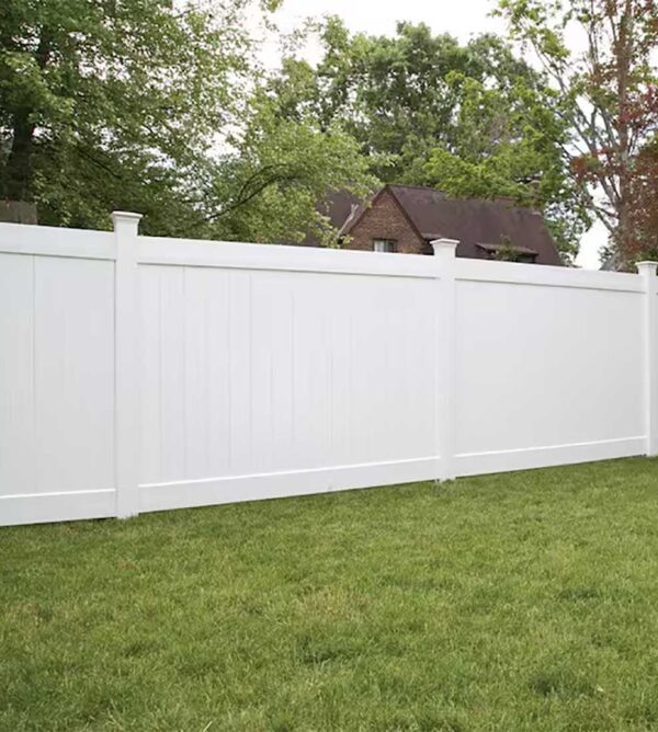 White-Vinyl-Fence-Panels-Vinyl-Fence-Panels-Vinyl-Fence-Panels-Installed-in-Brampton