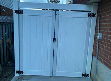 Vinyl Fence Gates