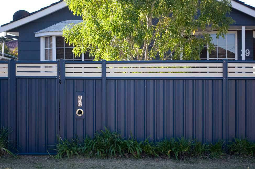 Privacy Steel Fence with Lattice